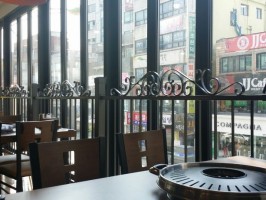 용인 단조휀스 실내 유리보호겸 설치휀스