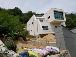 서울성북구 전원주택   메쉬900용 앙카 하부캡입  앙가기둥 각작업  1m 간격  난코스작업