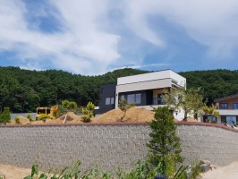 테라창살04-11(H:1.2) + 출입쌍문 (H:1.5) + 블랙메쉬휀스