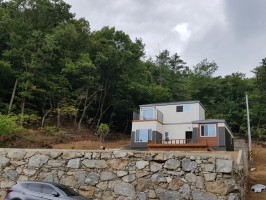 일반메쉬휀스 + 메쉬출입외문 (기와진회색, 앙카용, 높이1.2,0.9, 하부캡, 경사구간)