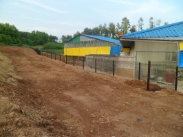 충남 예산 택지 경계 메쉬휀스 밤색 1200용