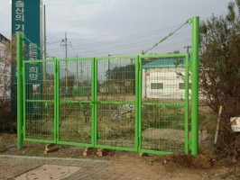 양주 창고입구 메쉬4쪽문 1.8*4.0 연두색