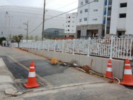 광주 광산구 소재 도로  D형아트클래식07-02앙카1200 하부캡입용 백색