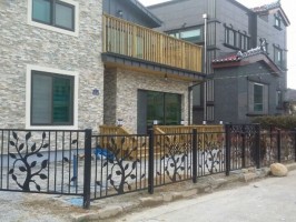 여수소재 전원주택 테라휀스A-003 블랙레쟈톤 경계석 안