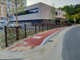 대전소재 테라휀스 A-001 로그삽입형 브라운색상, 하부캡입, 기초매립형 H:1.2