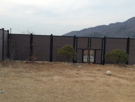 아산 전원주택휀스 합성목재 W-4000 + 스톤우드출입쌍문 ( 높이1.8, 1.65 , 기초+앙카용)  철거후시공