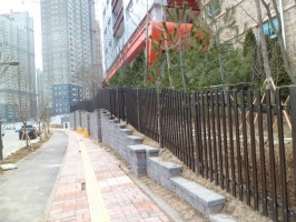 수원 연무 중학교  종골 창살형휀스 밤색