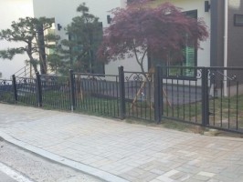 시흥능곡동 전원주택 단조휀스 블랙레쟈톤+단조문(특수)