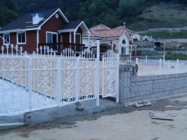 충주 수안보면 아트출입4쪽문1500용 +외문+ 메쉬휀스600용