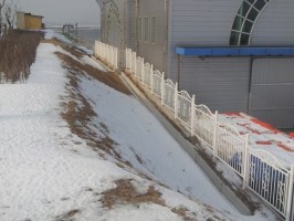 새만금 방조제 아트에이스 08-15 경계석 안쪽 경사구간 백색