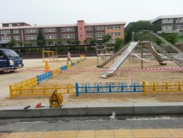 춘천 부안초등학교 잔디A0.3원형 하늘 노란색