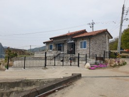 백곡 전원주택휀스 테라아트02-11 + 테라피아합성목재가림막 + 테라창살04-11 출입문 (각파이프 막음작업)