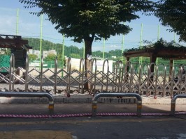 안산소재 초등학교 우레탄무레일자바라 (스텐304 / 바퀴100파이용/ 앙카용 / 끝과 끝 8M)